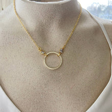 18" Simple Gold Circle Necklace