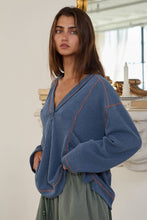 Deep V-nekline Oversized Top: Coffee / S-M-L (2-2-2)