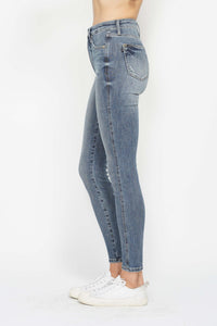 Judy Blue HW Tummy Control Contrast Wash Skinny Jeans