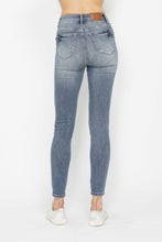 Judy Blue HW Tummy Control Contrast Wash Skinny Jeans