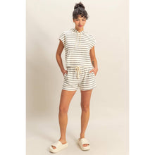DZ25C100-Striped Drawstring Waist Shorts: BLACK/CREAM / S-M-L(2-2-2)