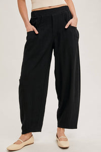 Relaxed Black Barrel Pants w/ Pockets