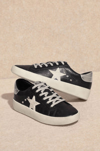 Mi.iM Brady Sneakers in Black