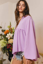 Collared Split Neck Pleating Top
