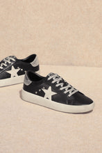 Mi.iM Brady Sneakers in Black