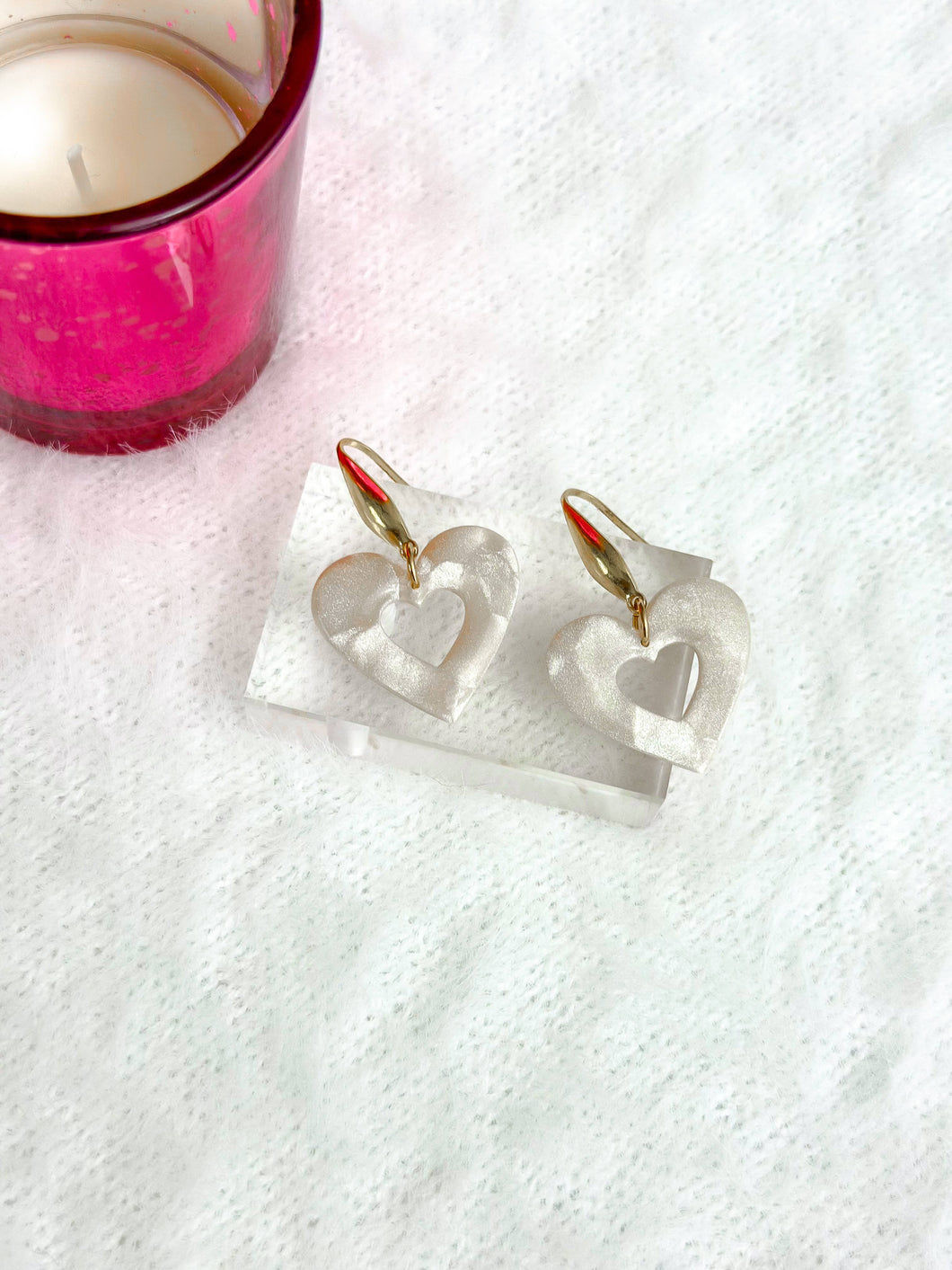 Camille Heart Drop Earrings: Pearl
