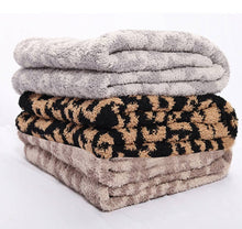Leopard Pattern Ultra-Soft 50x60 Inch Throw Blanket: Beige