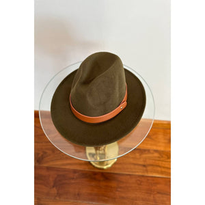 Classic Fedora Hat with Leather Belt: IVORY