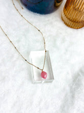 Sofia Heart Chain Pendant Necklace: Powder pink