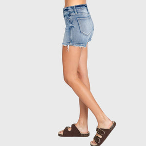 P1027R-LM HIGH RISE COMFORT SHORTS W/ FINISHED HEM: 3/25