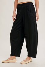 Relaxed Black Barrel Pants w/ Pockets