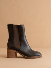 The Olivia | Espresso Chelsea Heel Boots