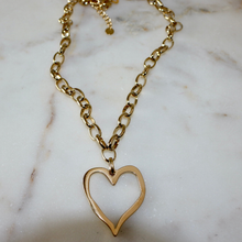 Open Heart Necklace: Silver