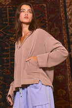 Deep V-nekline Oversized Top: Coffee / S-M-L (2-2-2)