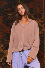 Deep V-nekline Oversized Top: Coffee / S-M-L (2-2-2)