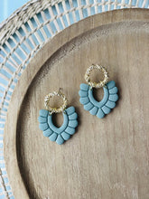 Bubbly “V” Earrings: Red