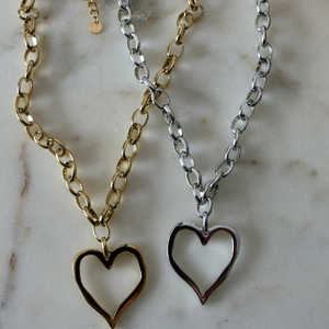 Open Heart Necklace: Silver