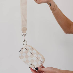 Nelly Nylon Card Wallet Wristlet: Khaki