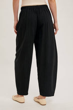 Relaxed Black Barrel Pants w/ Pockets