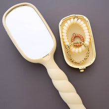 Detangler Hair Brush for Thick Hair - Tan