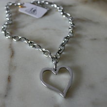 Open Heart Necklace: Silver