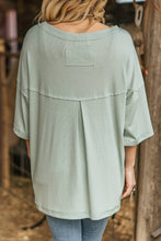 Ribbed Relaxed Boyfriend Shirt w/ Pocket Detail: PEARL GREY / S/M