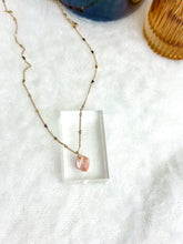Sofia Heart Chain Pendant Necklace: Powder pink