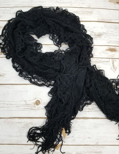 Knitted Ruffle Detail 4-Layer Scalloped Fringe Scarf (Black)