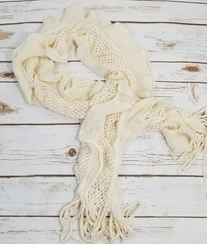 Knitted Ruffle Detail 3-Layer Scalloped Fringe Scarf (Ivory)