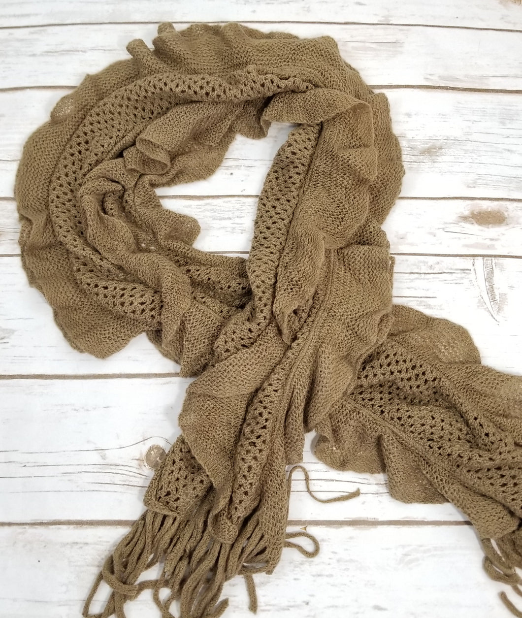Knitted Ruffle Detail 3-Layer Scalloped Fringe Scarf (Taupe)
