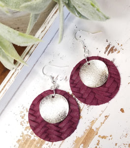 Round Leather w/ Metal Accent Earrings (Plum/Silver)