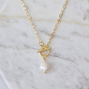 Pearl Toggle Necklace - White Pearl
